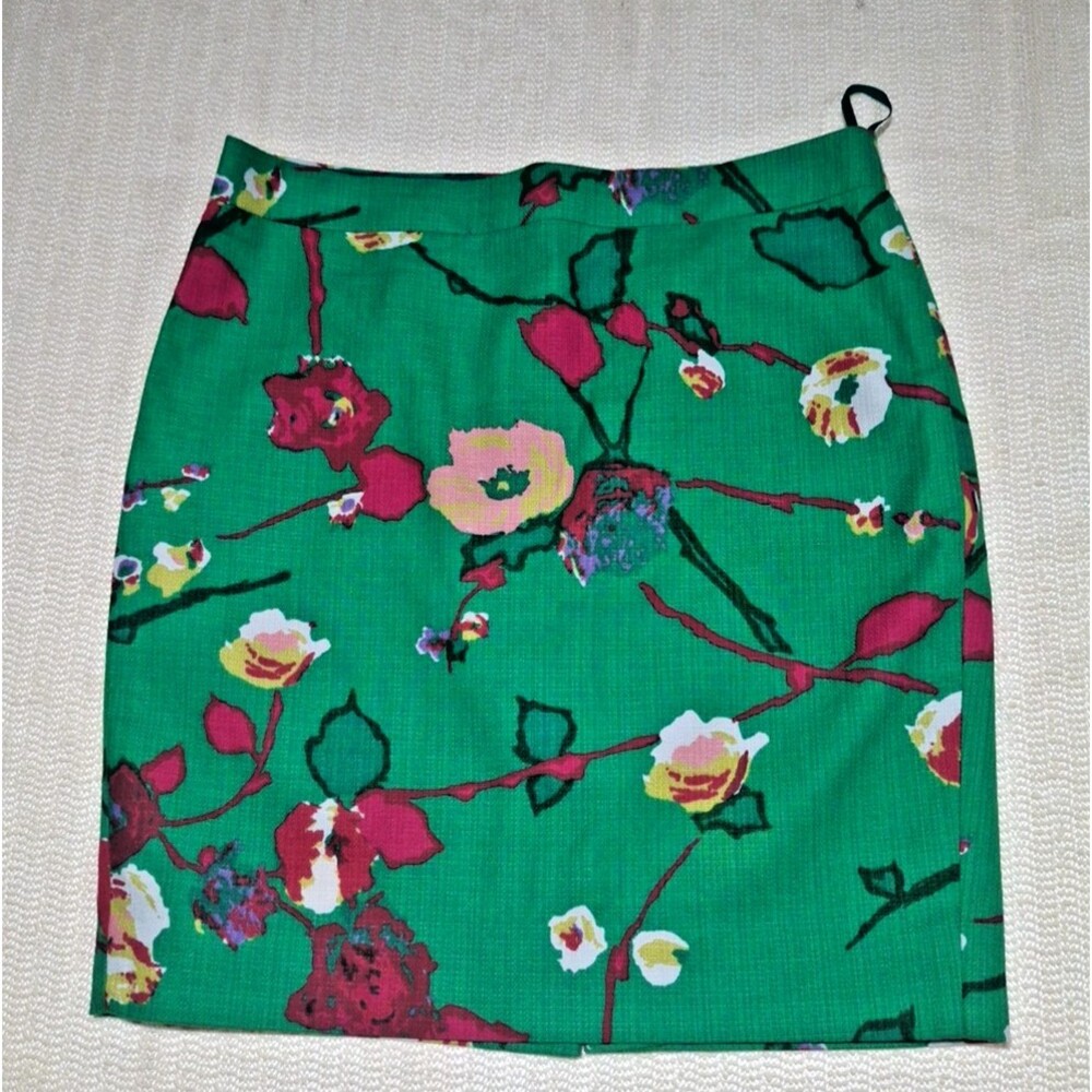 Women's J. Crew Lined Pencil Skirt Size 8P Green Floral Linen look EUC